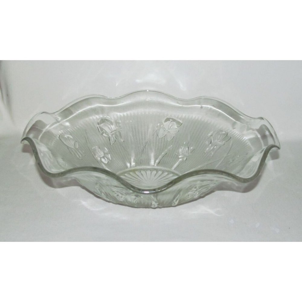 Jeannette Glass IRIS AND HERRINGBONE Crystal Large Ruffled Centerpiece Bowl